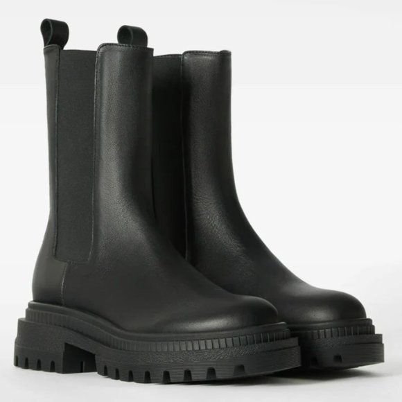 Bershka Flat with Elastic Gores - Ankle boots - Picture 4 of 13